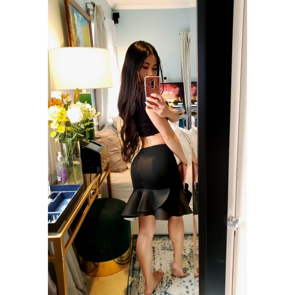 ❤ ASOS 2 Tone White & Black Ruffle Mini Skirt ❤